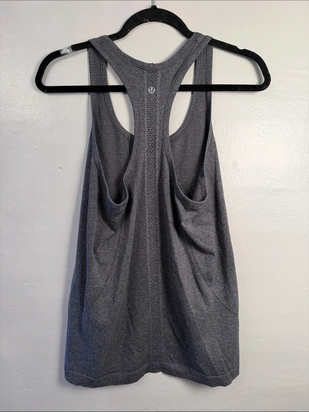 Lululemon Swiftly Tank Women's Gray Racerback Workout size 8